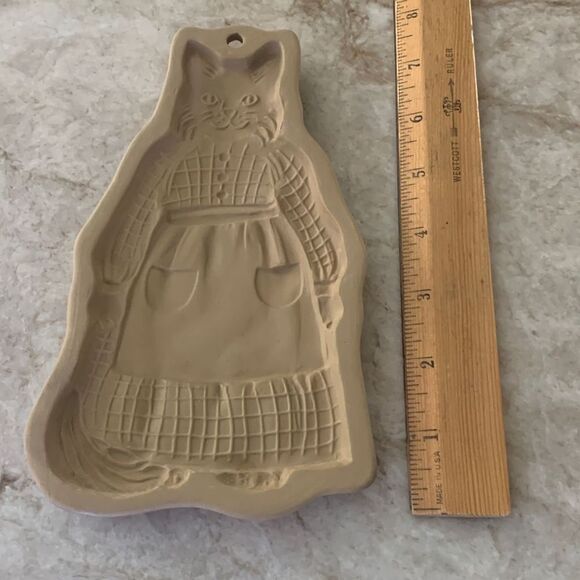 Vintage Ceramic Cat Cookie Mold - Picture 3 of 4